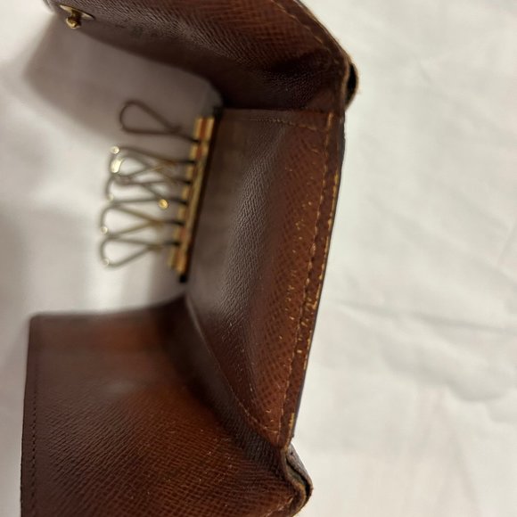 Louis Vuitton Monogram Coated Canvas Key Cles - Picture 6 of 11